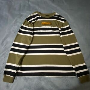 Empyre long sleeve shirt, size M, brand new.